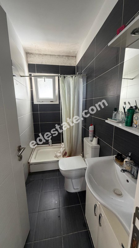 Lefkoşa Ortaköy Bölgesinde Satılık 2+1 PENTHOUSE