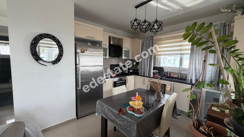 Lefkoşa Ortaköy Bölgesinde Satılık 2+1 PENTHOUSE
