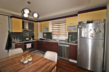 Elmas’tan H.Okan Merzeci Mh. Geniş Metraj Bağımsız 3+1