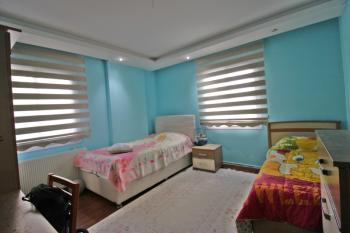 Elmas’tan H.Okan Merzeci Mh. Geniş Metraj Bağımsız 3+1