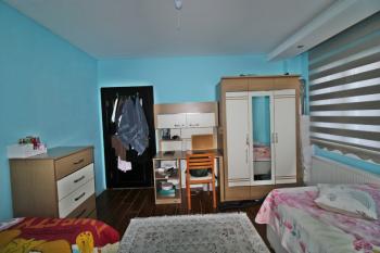 Elmas’tan H.Okan Merzeci Mh. Geniş Metraj Bağımsız 3+1