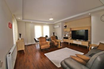 Elmas’tan H.Okan Merzeci Mh. Geniş Metraj Bağımsız 3+1