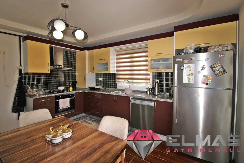 Elmas’tan H.Okan Merzeci Mh. Geniş Metraj Bağımsız 3+1