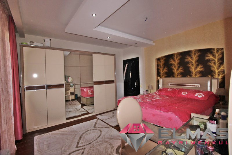 Elmas’tan H.Okan Merzeci Mh. Geniş Metraj Bağımsız 3+1