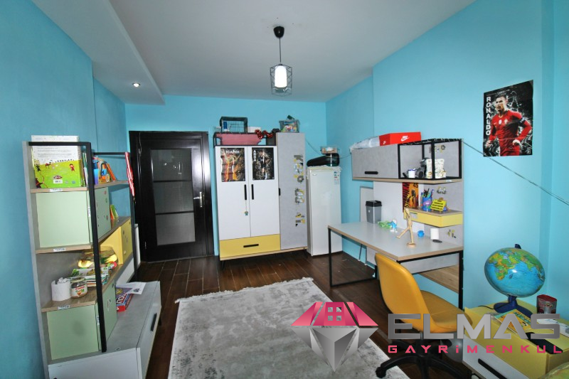 Elmas’tan H.Okan Merzeci Mh. Geniş Metraj Bağımsız 3+1