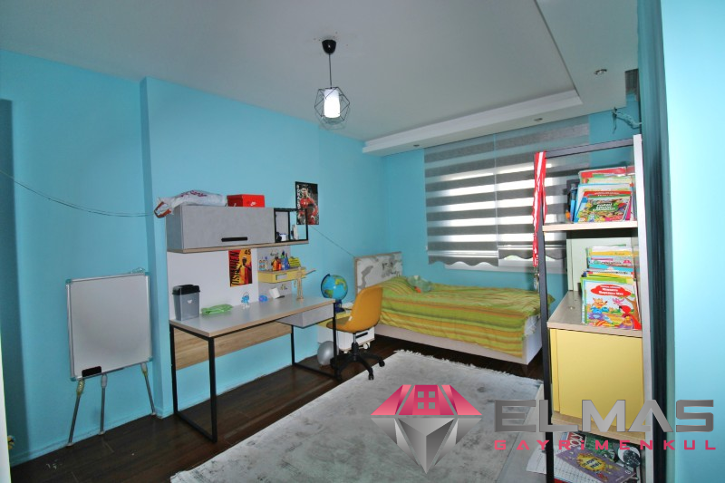 Elmas’tan H.Okan Merzeci Mh. Geniş Metraj Bağımsız 3+1