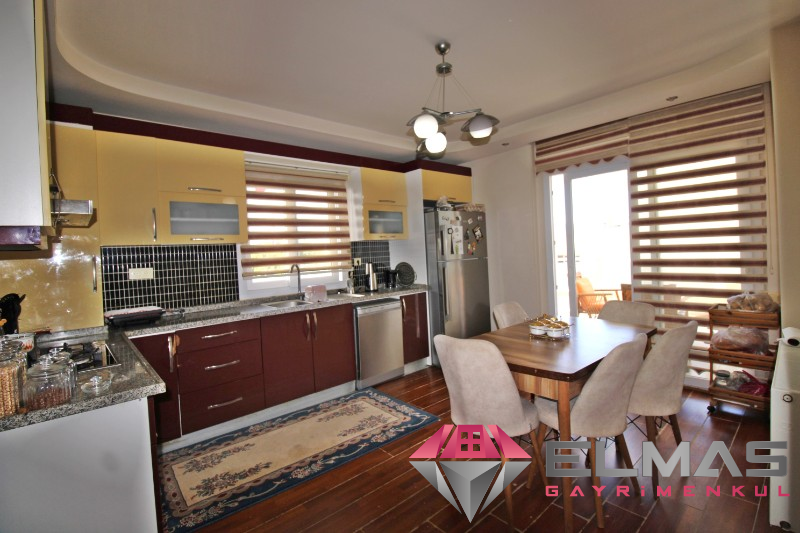 Elmas’tan H.Okan Merzeci Mh. Geniş Metraj Bağımsız 3+1