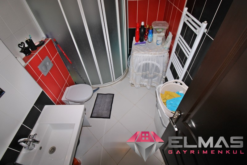 Elmas’tan H.Okan Merzeci Mh. Geniş Metraj Bağımsız 3+1