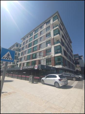 GÜVENAY – ÇORUM İKBAL IŞIKLARINDA KÖŞE BAŞI – MERKEZİ KONUMDA SATILIK 3+1 DAİRE