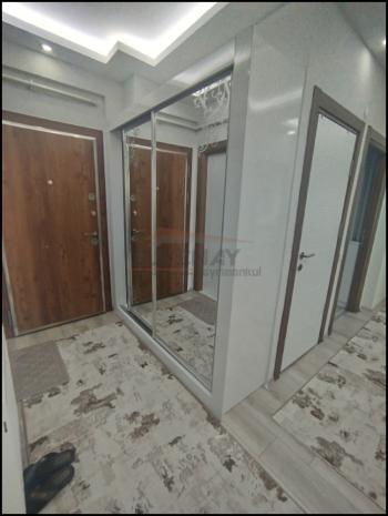 GÜVENAY – ÇORUM İKBAL IŞIKLARINDA KÖŞE BAŞI – MERKEZİ KONUMDA SATILIK 3+1 DAİRE