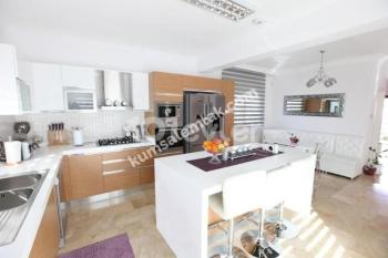 L/ŞA HAMİTKÖY BÖLGESİNDE TAKSİTLİ SATILIK MÜSTAKİL TRİPLEX EV