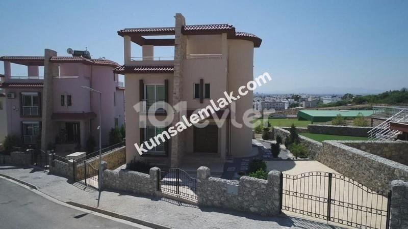 L/ŞA HAMİTKÖY BÖLGESİNDE TAKSİTLİ SATILIK MÜSTAKİL TRİPLEX EV