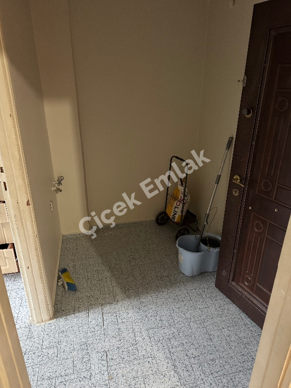 Yeşilpınar Metro’ya 5 Dk 1.Kat 2+1 Kiralık Daire