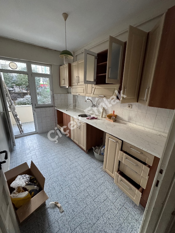 Yeşilpınar Metro’ya 5 Dk 1.Kat 2+1 Kiralık Daire