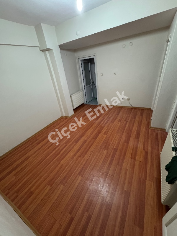 Yeşilpınar Metro’ya 5 Dk 1.Kat 2+1 Kiralık Daire