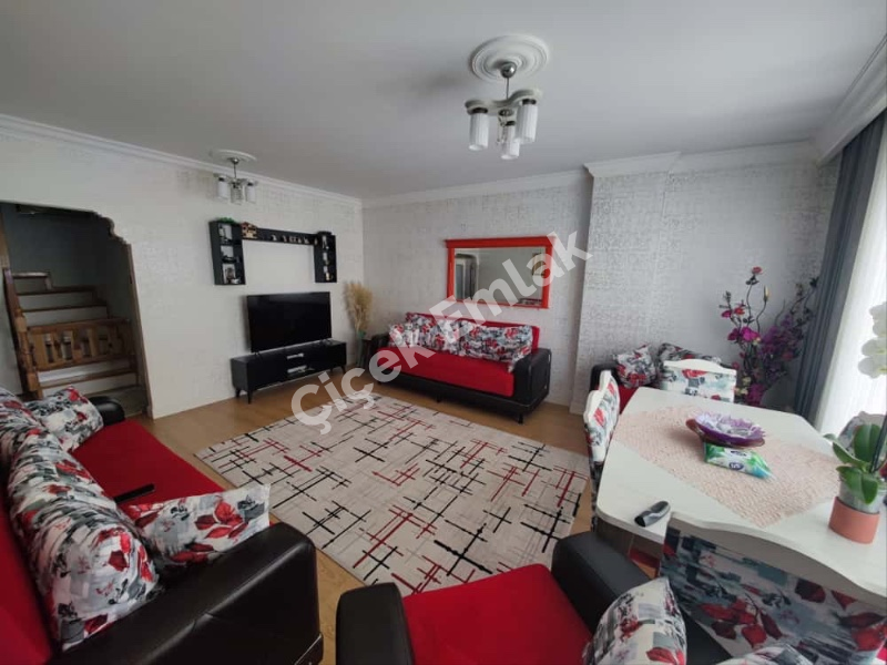 Akşemsettin Cengiz Topel Caddesi 2+1 Satılık Dubleks