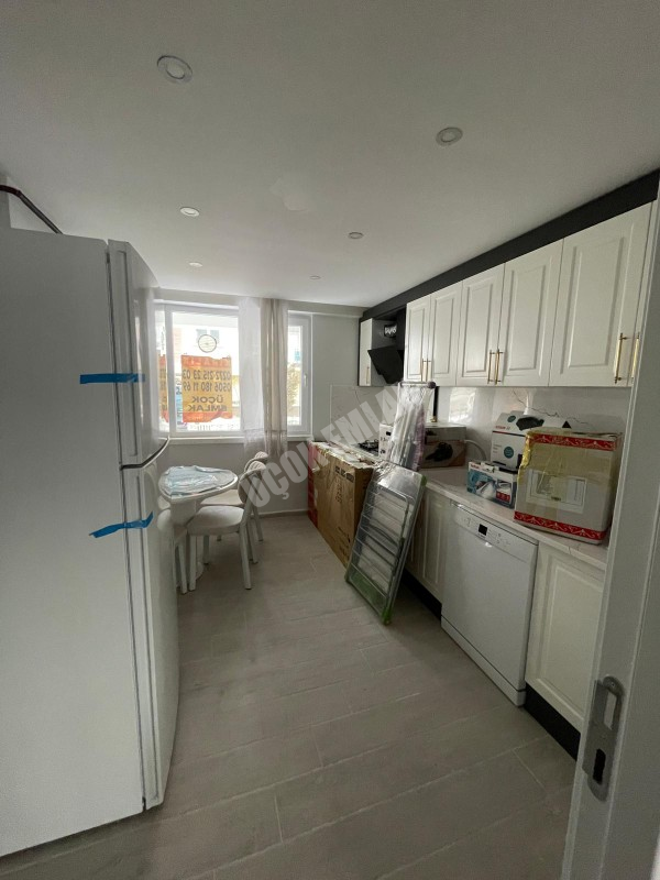 AFYON ÜÇOK EMLAKTAN HARBİŞ NAZMİ SAATÇİ MAH KİRALIK 2+1 SIFIR AYARINDA LÜX DAİRE