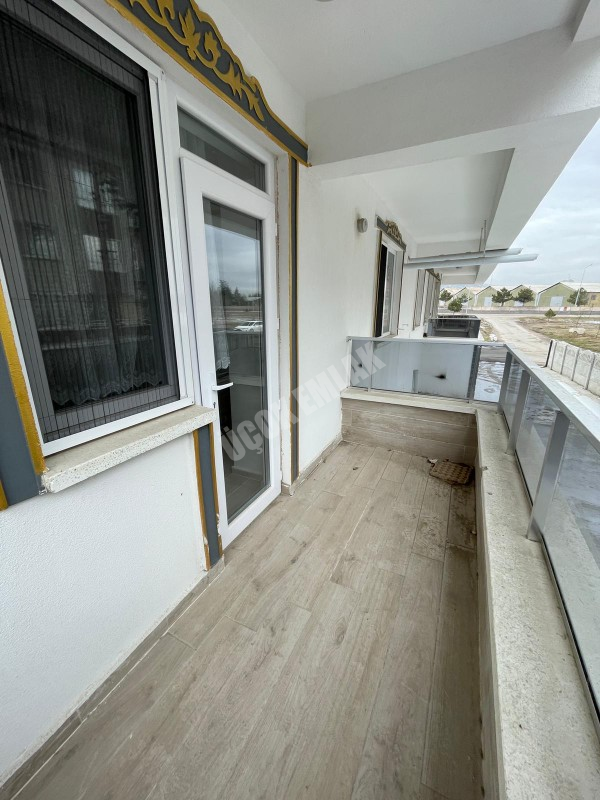 AFYON ÜÇOK EMLAKTAN HARBİŞ NAZMİ SAATÇİ MAH KİRALIK 2+1 SIFIR AYARINDA LÜX DAİRE