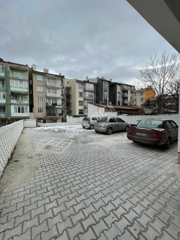 AFYON ÜÇOK EMLAKTAN DERVİŞPAŞA MAH SATILIK  1+1 45M² EŞYALI KUPON DAİRE 