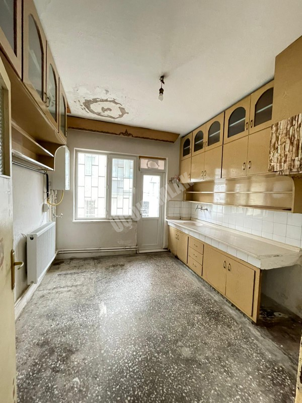 AFYON ÜÇOK EMLAKTAN HARBİŞ GAZİ MAH 3+1 115M² KİRALIK DAİRE 