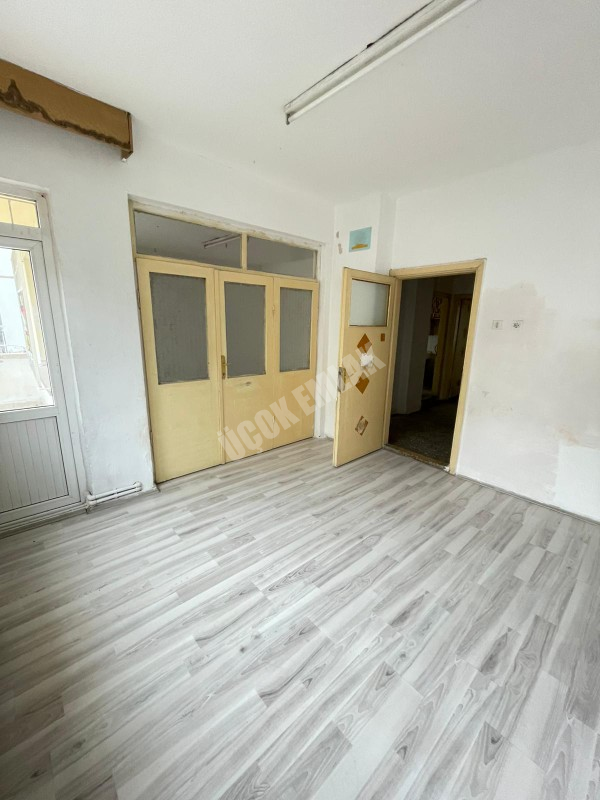 AFYON ÜÇOK EMLAKTAN HARBİŞ GAZİ MAH 3+1 115M² KİRALIK DAİRE 
