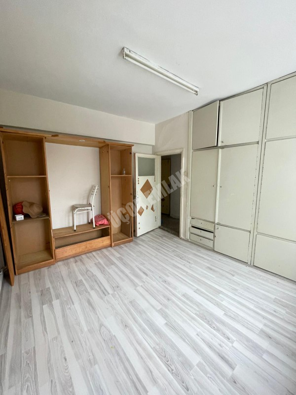 AFYON ÜÇOK EMLAKTAN HARBİŞ GAZİ MAH 3+1 115M² KİRALIK DAİRE 