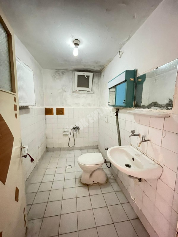 AFYON ÜÇOK EMLAKTAN HARBİŞ GAZİ MAH 3+1 115M² KİRALIK DAİRE 