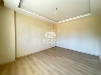 ALYANS'TAN TECE MERKEZ'DE GENİŞ METRAJ KİRALIK 1+1 DAİRE