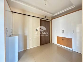 ALYANS'TAN TECE MERKEZ'DE GENİŞ METRAJ KİRALIK 1+1 DAİRE