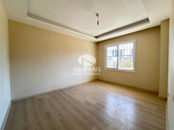 ALYANS'TAN TECE MERKEZ'DE GENİŞ METRAJ KİRALIK 1+1 DAİRE