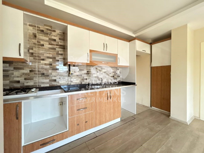 ALYANS'TAN TECE MERKEZ'DE GENİŞ METRAJ KİRALIK 1+1 DAİRE
