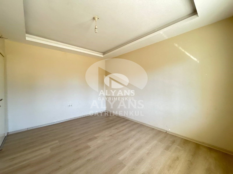 ALYANS'TAN TECE MERKEZ'DE GENİŞ METRAJ KİRALIK 1+1 DAİRE