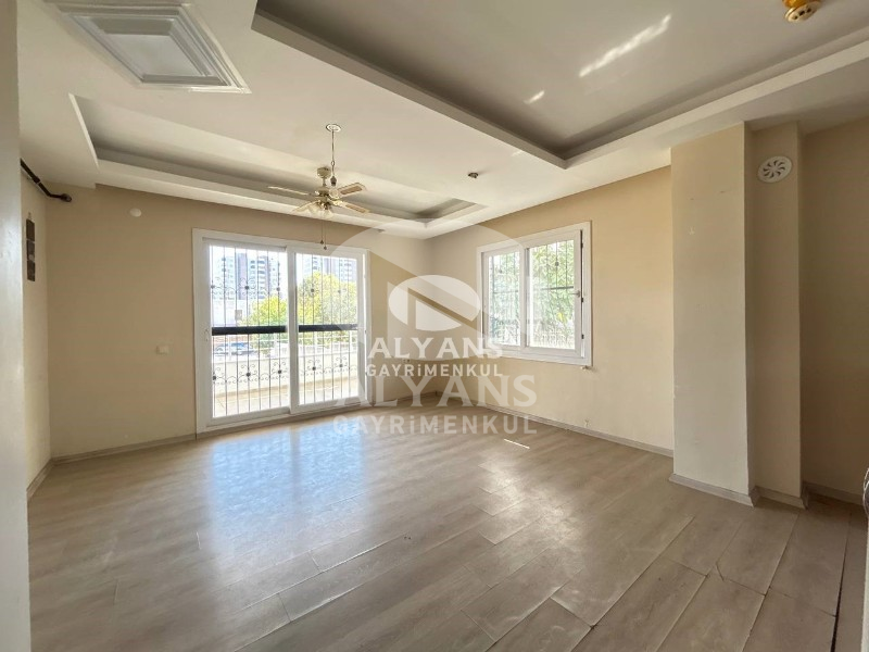 ALYANS'TAN TECE MERKEZ'DE GENİŞ METRAJ KİRALIK 1+1 DAİRE