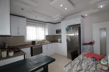 ASLAN'DAN CEPHELERİ AÇIK MERKEZİ KONUMDA ACİL SATILIK 3+1