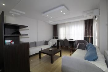 ASLAN'DAN CEPHELERİ AÇIK MERKEZİ KONUMDA ACİL SATILIK 3+1