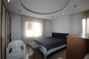 ASLAN'DAN CEPHELERİ AÇIK MERKEZİ KONUMDA ACİL SATILIK 3+1