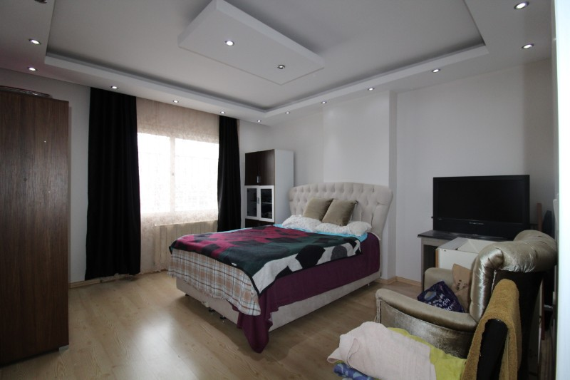 ASLAN'DAN CEPHELERİ AÇIK MERKEZİ KONUMDA ACİL SATILIK 3+1