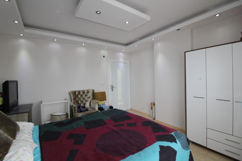 ASLAN'DAN CEPHELERİ AÇIK MERKEZİ KONUMDA ACİL SATILIK 3+1