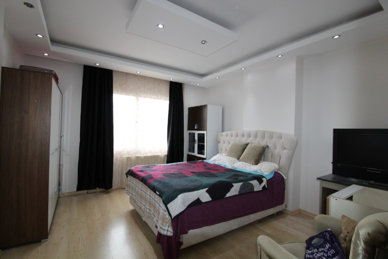 ASLAN'DAN CEPHELERİ AÇIK MERKEZİ KONUMDA ACİL SATILIK 3+1