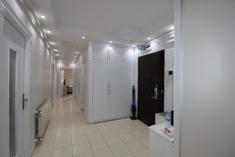 ASLAN'DAN CEPHELERİ AÇIK MERKEZİ KONUMDA ACİL SATILIK 3+1