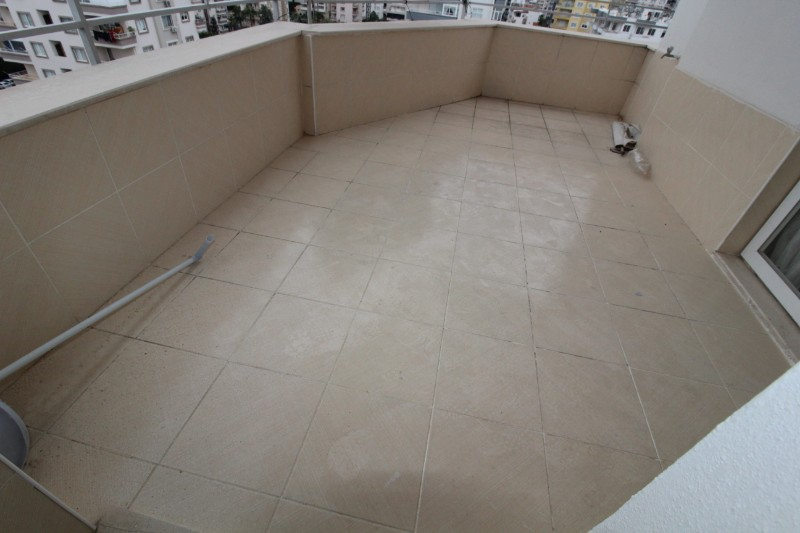 ASLAN'DAN CEPHELERİ AÇIK MERKEZİ KONUMDA ACİL SATILIK 3+1