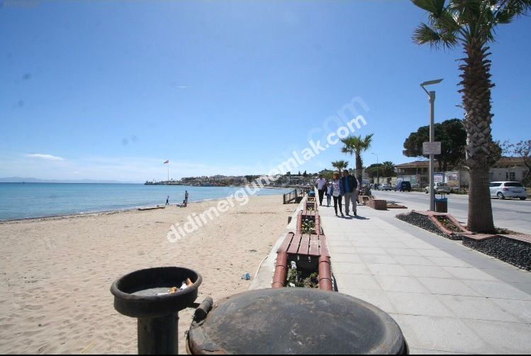 DİDİM ALTINKUM MAHALLESİNDE DENİZE YÜRÜME MESAFESİNDE EMSALLERİNE GÖRE UYGUN MASRAFSIZ 2+1 SATILIK DAİRE