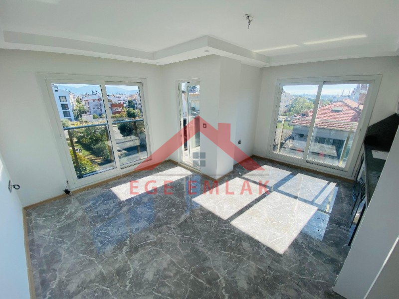 Didim Cumhuriyet'te Satılık 2+1 Masrafsız Boş Daire