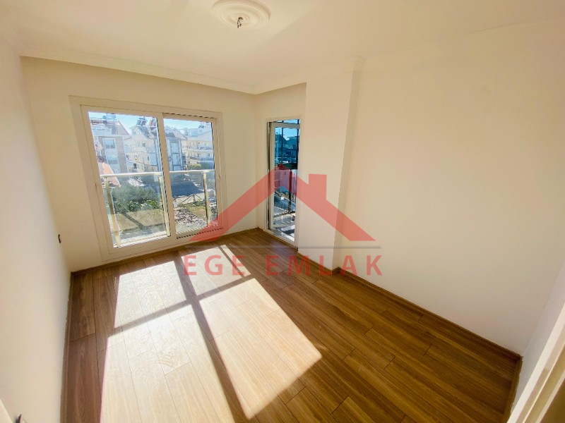 Didim Cumhuriyet'te Satılık 2+1 Masrafsız Boş Daire