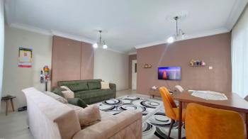 Elmas’tan Menderes’te Site İçi Denize Yakın Nezih Bölgede 3+1