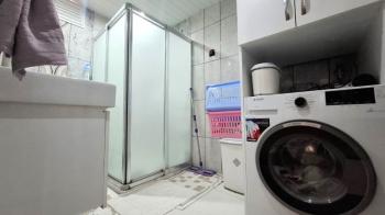 Elmas’tan Menderes’te Site İçi Denize Yakın Nezih Bölgede 3+1