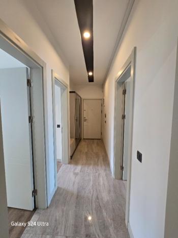 KUŞADASI HAVUZLU DOĞALGAZLI SATILIK 2+1 DAİRE