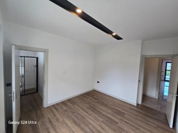 KUŞADASI HAVUZLU DOĞALGAZLI SATILIK 2+1 DAİRE