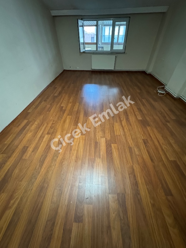 Çırçır’da Çatı Katı 3+1 Kiralık Daire