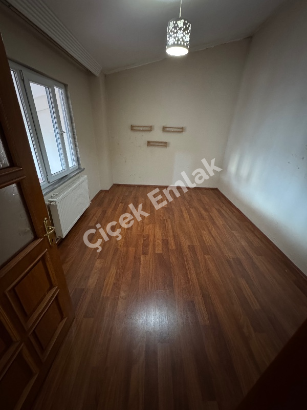 Çırçır’da Çatı Katı 3+1 Kiralık Daire